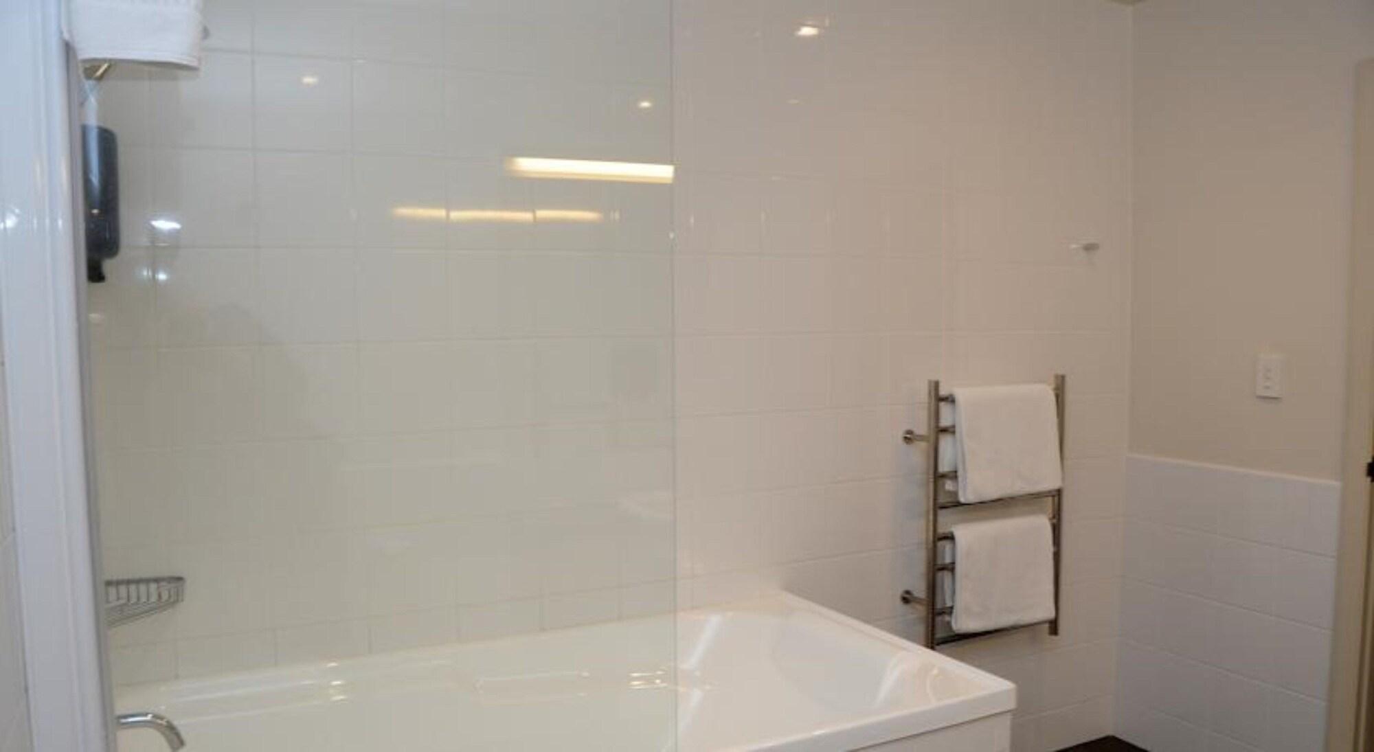 Emerald Hotel Gisborne Dış mekan fotoğraf